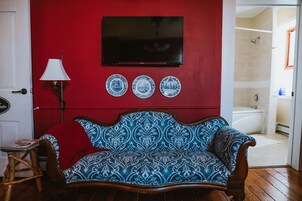 Televisión de pantalla plana, chimenea