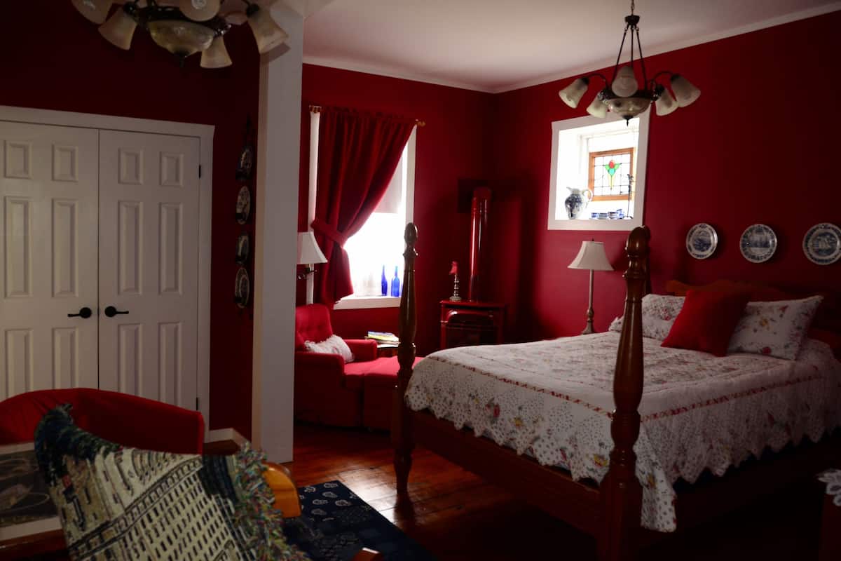 Suite (The Hartlieb)