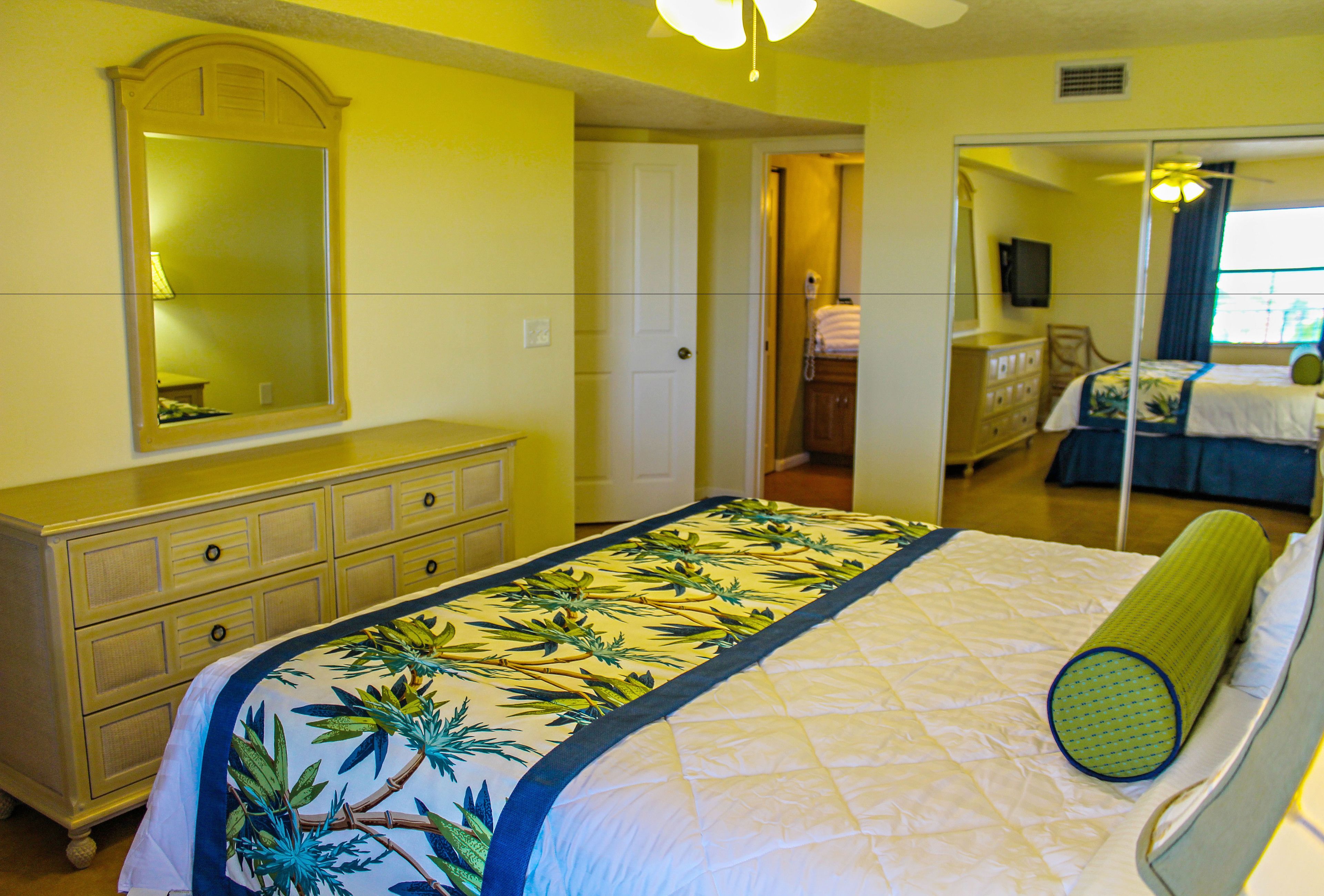 Condo, 2 Bedrooms | 2 bedrooms, individually decorated, individually furnished