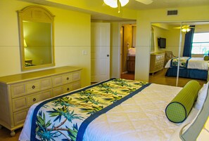 2 bedrooms, individually decorated, individually furnished - Discovery Beach Resort (Cocoa Beach)