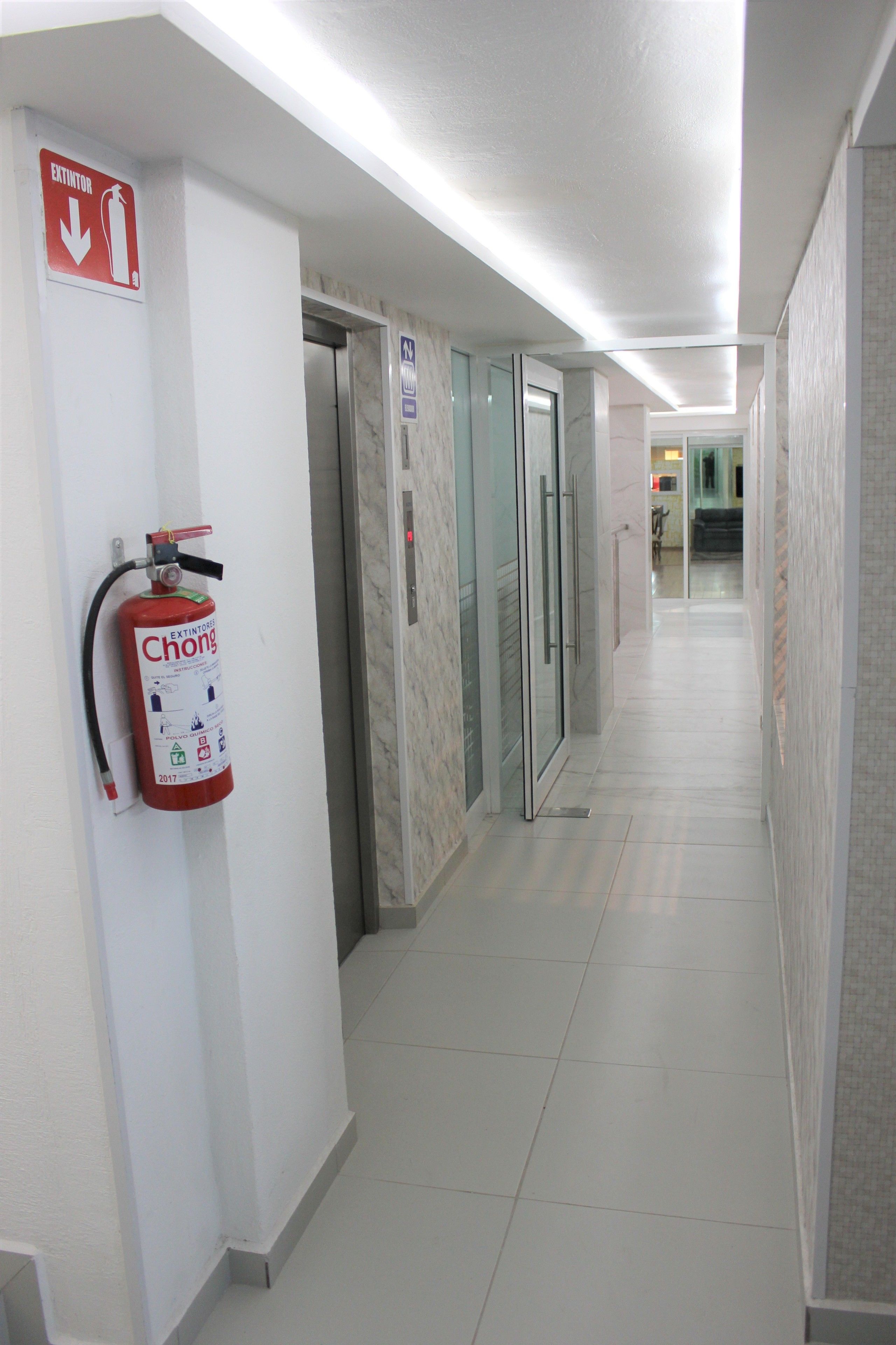 Photo - Hotel & Suites Victoria