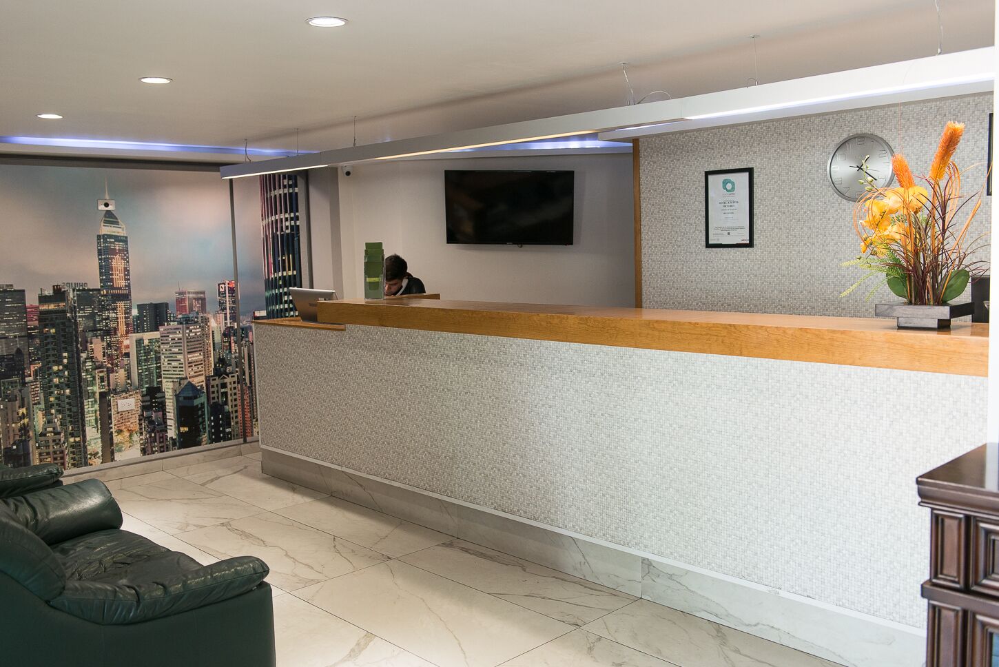 Photo - Hotel & Suites Victoria