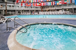室內 SPA 浴池