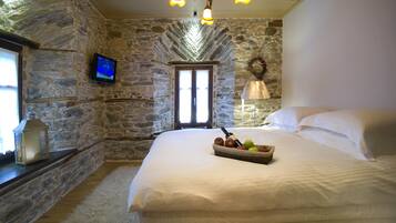 Superior Double Room | Premium bedding, soundproofing, iron/ironing board, bed sheets