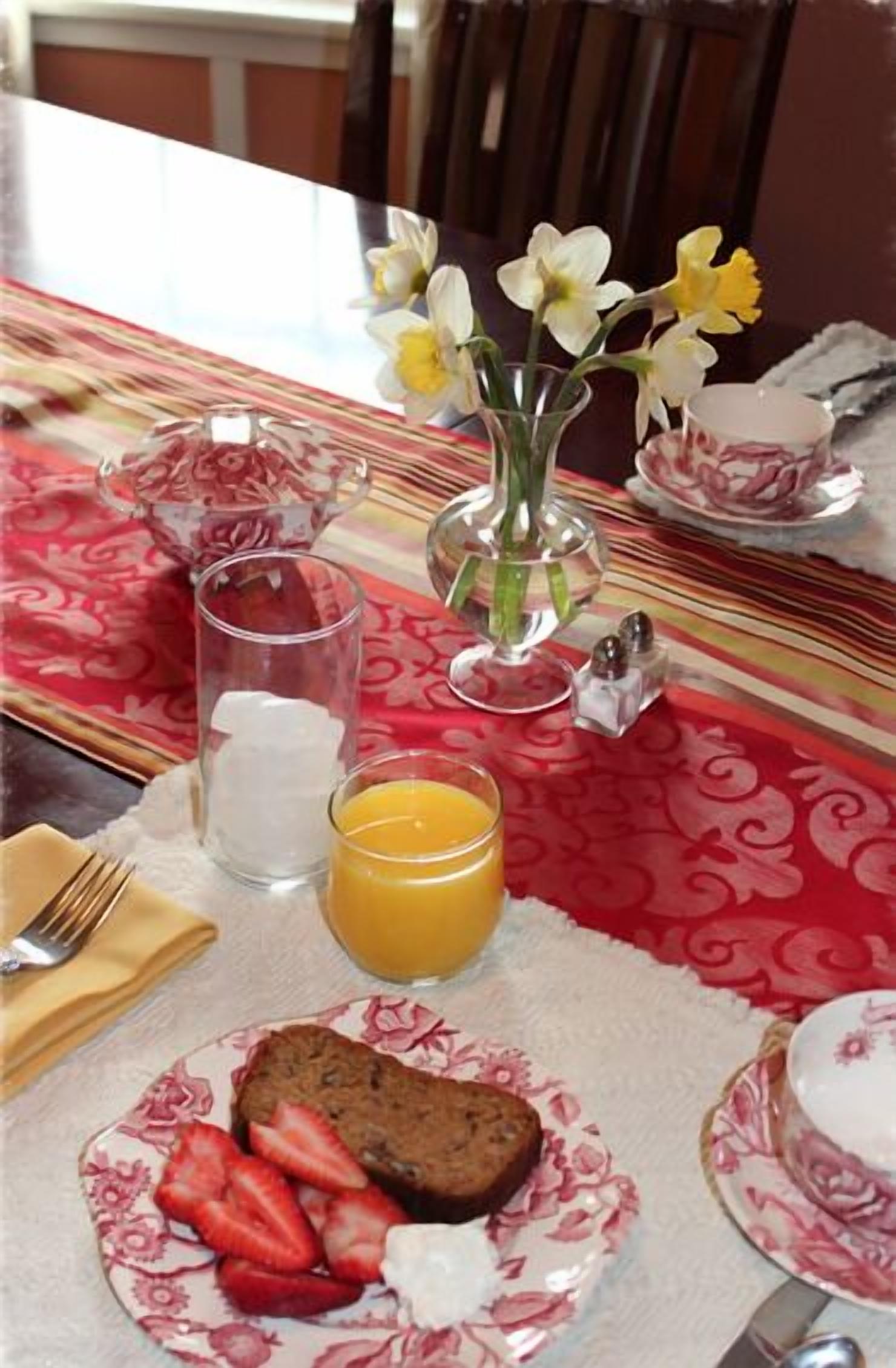 فطور أوروبي مجانًا يوميًا