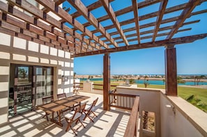 Two Bedroom Golf & Lagoon view Villa | Terrace/patio