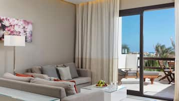 Three Bedroom Golf & Lagoon view Villa | 起居區 | LED 液晶電視