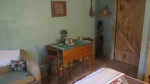 Deluxe Suite, 1 Queen Bed, Private Bathroom, Mountain View - Buffalo Creek Bed & Breakfast (Robbinsville)