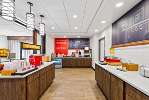 Desayuno buffet incluido todos los días 