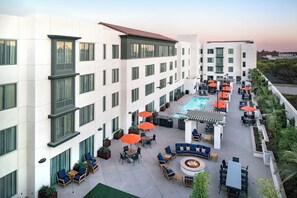 Studio, 1 King Bed with Sofa bed, Courtyard View | Courtyard view - Residence Inn Los Angeles Pasadena/Old Town (Pasadena)