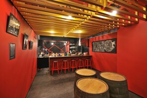 Bar (in der Unterkunft)