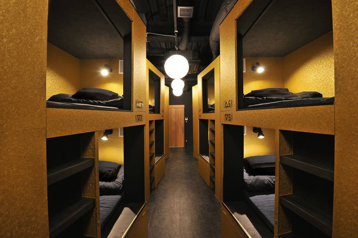 In-room safe, WiFi (free), bed sheets