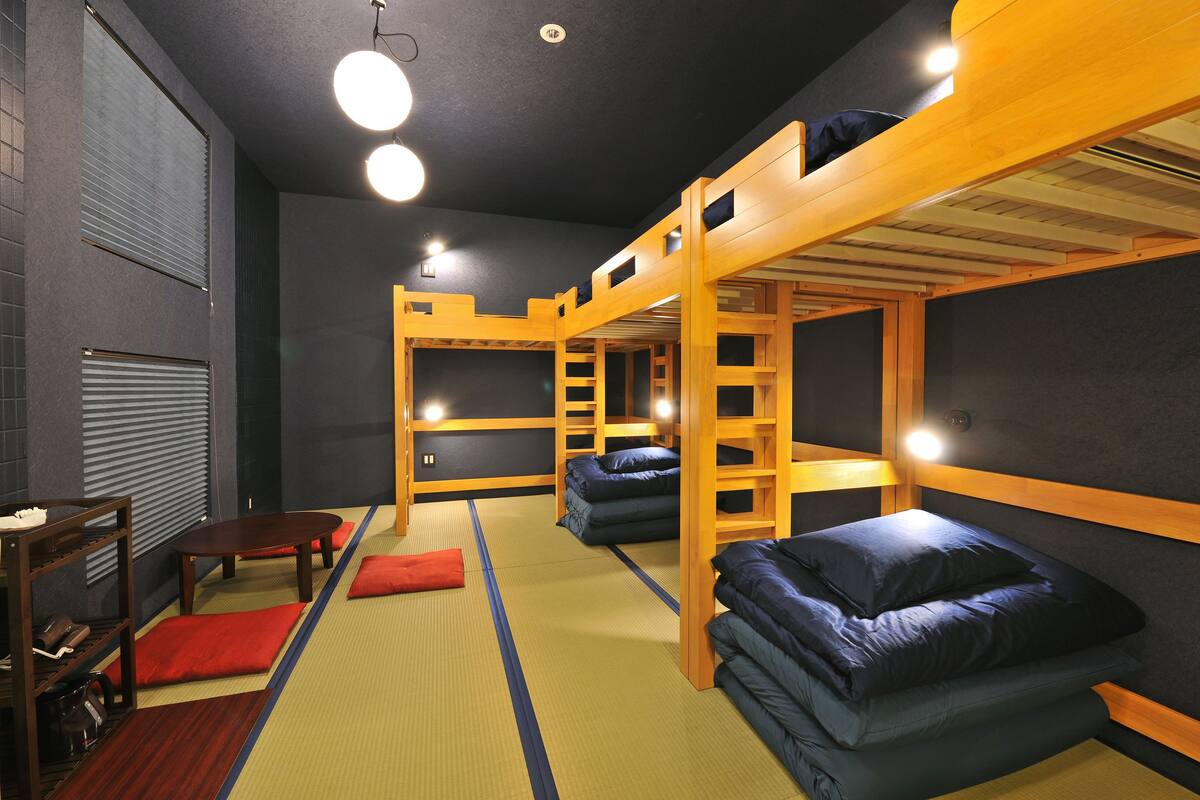 6 Beds Japanese Private Room | In-room safe, WiFi (free), bed sheets