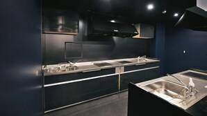 Private kitchen - Khaosan World Namba (Osaka)