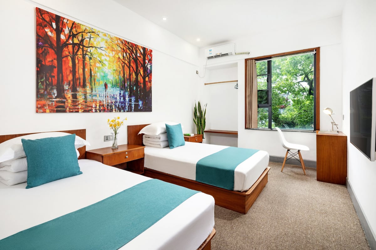 Standard Twin Room, 2 Twin Beds | Premium bedding, in-room safe, desk, WiFi (free)