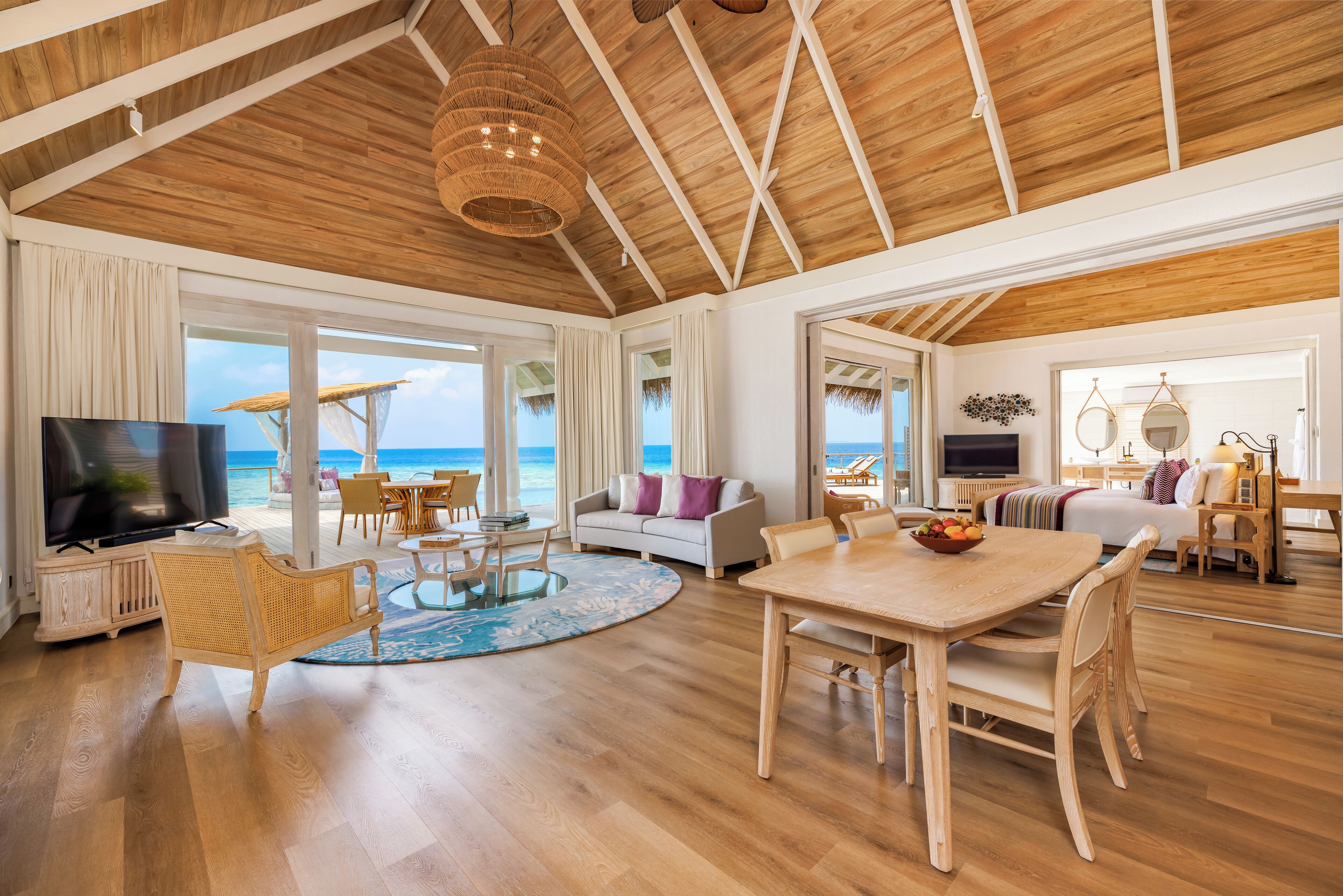 客房 (Ocean Residence) | 客厅 | 平板电视、DVD 播放器、iPod 基座