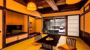 "Tenkuan" Suite Japanese Western Style with Open-air Bath, Non-Smoking