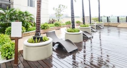 Extremeli Suites