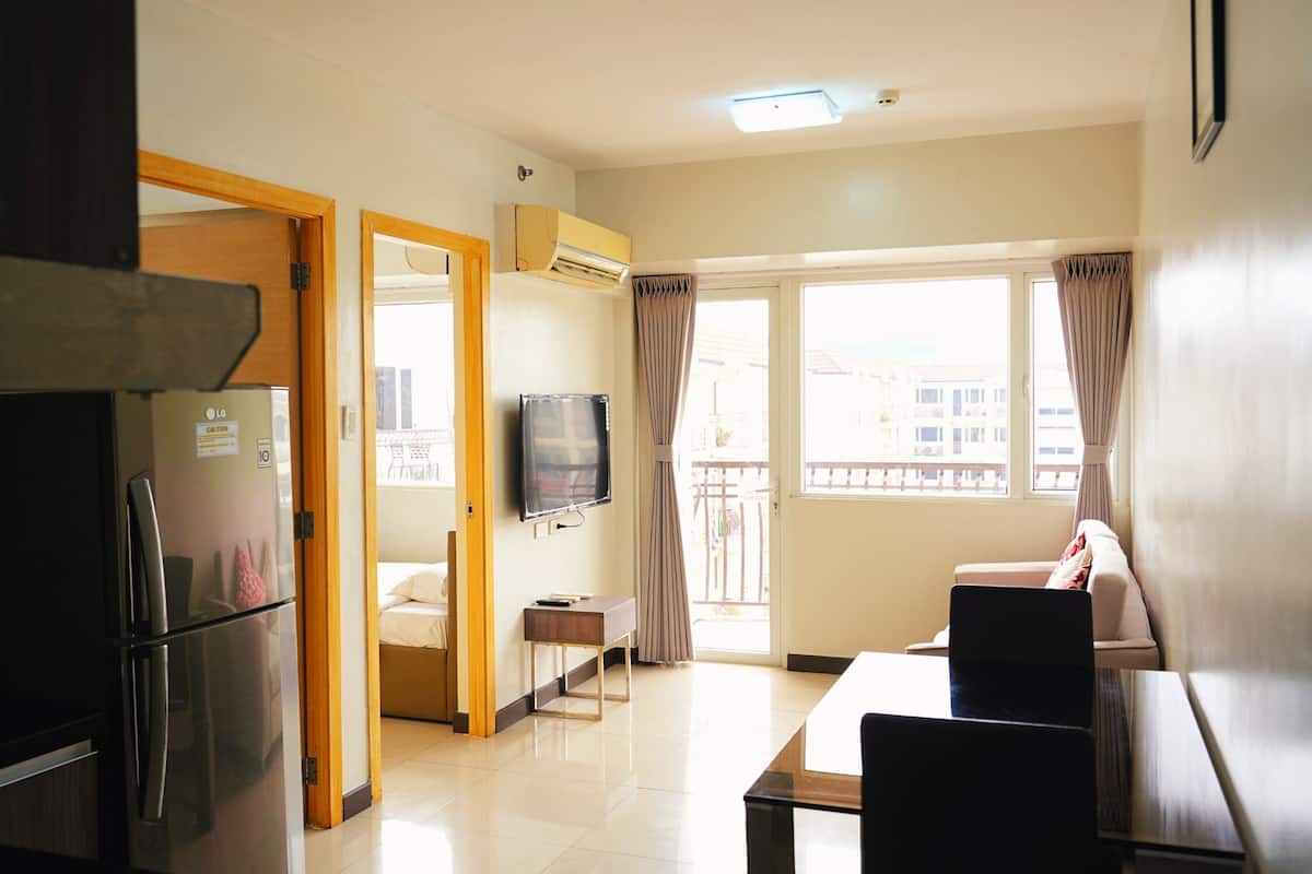 Junior Suite | 1 bedroom, premium bedding, desk, bed sheets