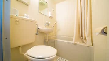 Separate tub and shower, spring water tub, free toiletries, hair dryer