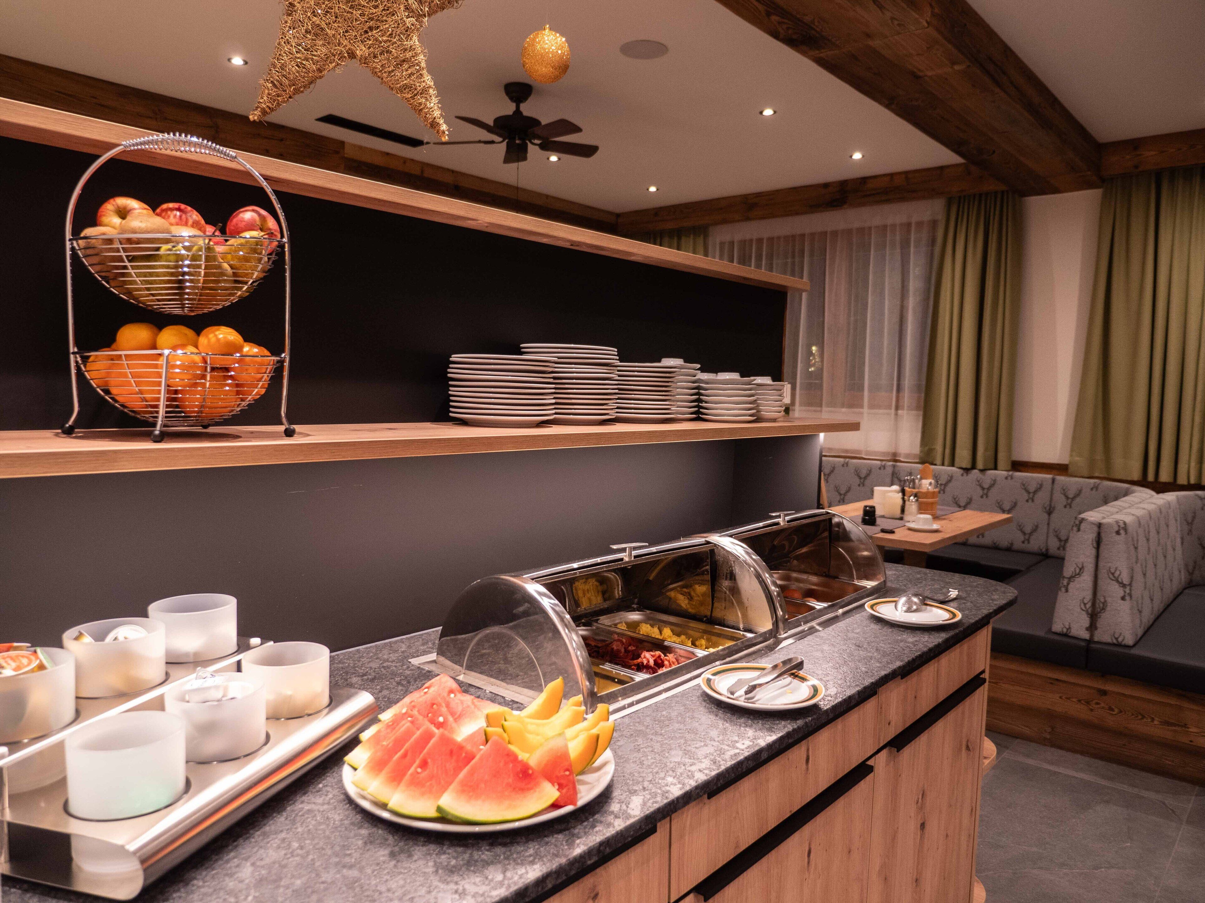 Petit déjeuner buffet servi tous les jours en supplément