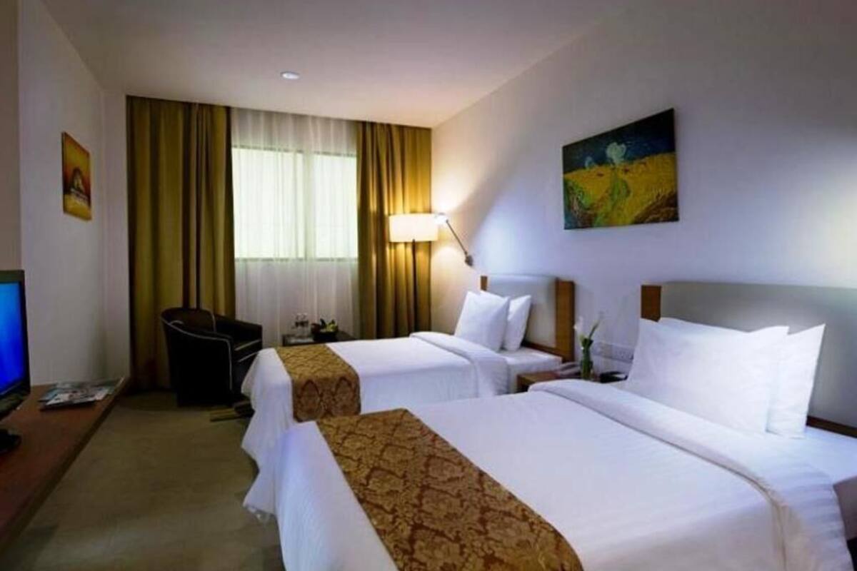 In-room safe, desk, laptop workspace, iron/ironing board