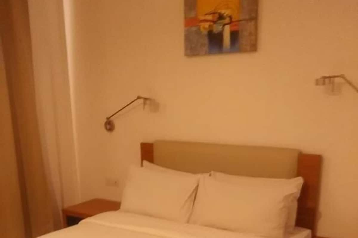 In-room safe, desk, laptop workspace, iron/ironing board