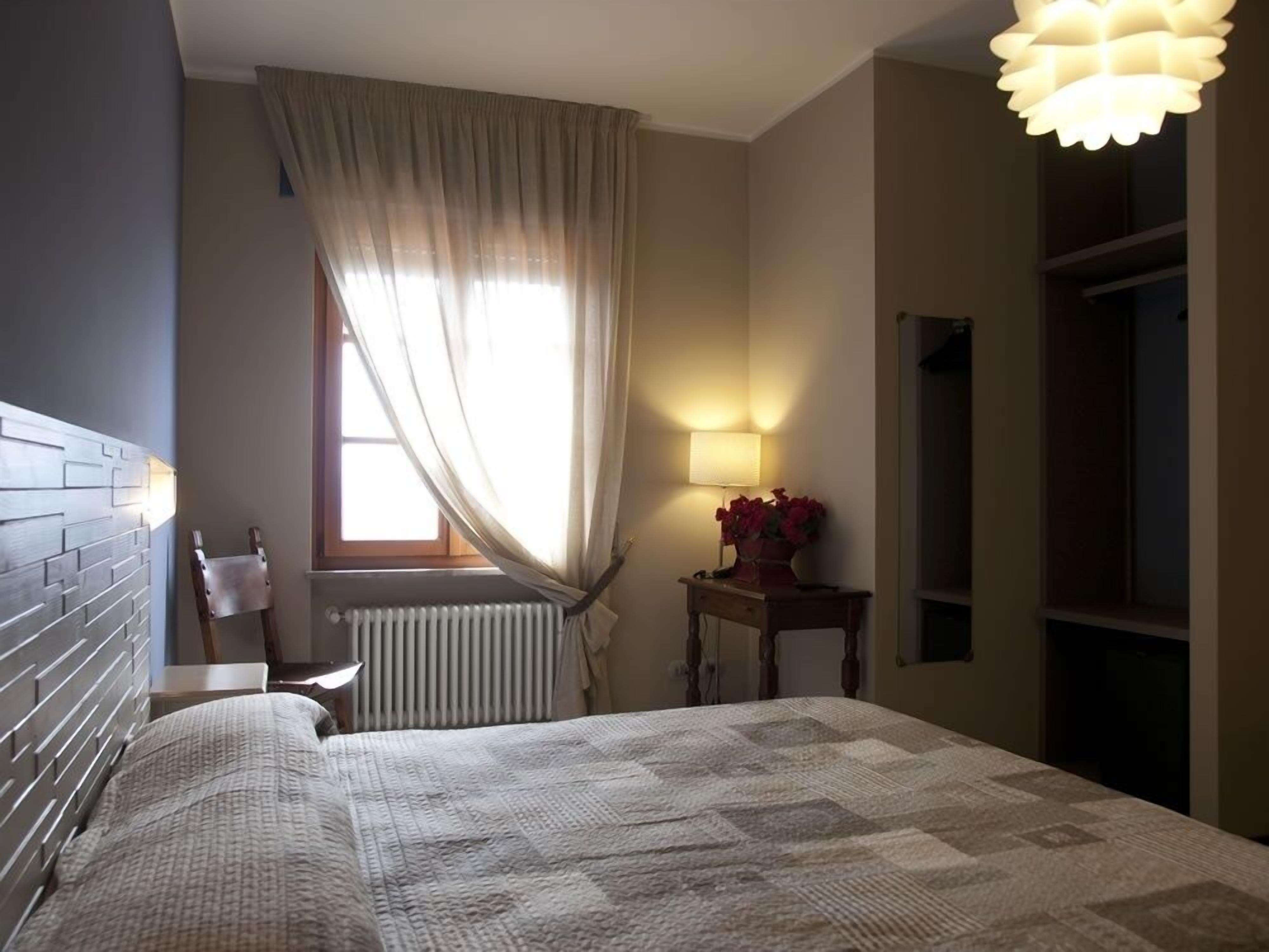 Photo - La Grotta Hotel