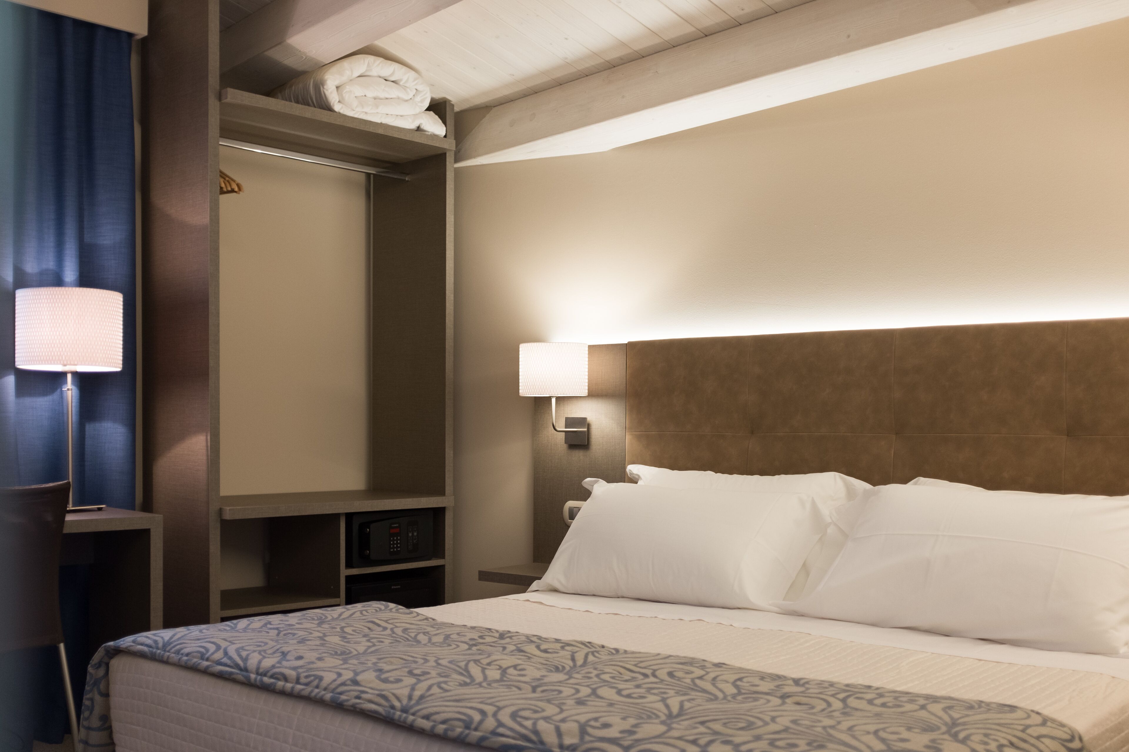 Photo - La Grotta Hotel