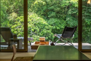 Rom, fjellutsikt, anneks (Japanese Western Style, Open-air Bath) | Sengetøy av topp kvalitet, dundyner, safe på rommet og skrivebord