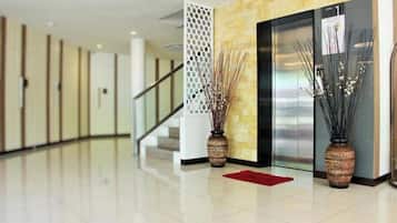 Elevator