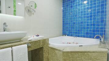 Shower, free toiletries, hair dryer, slippers