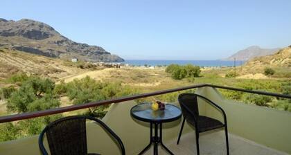 Albatros Studios & Apartments