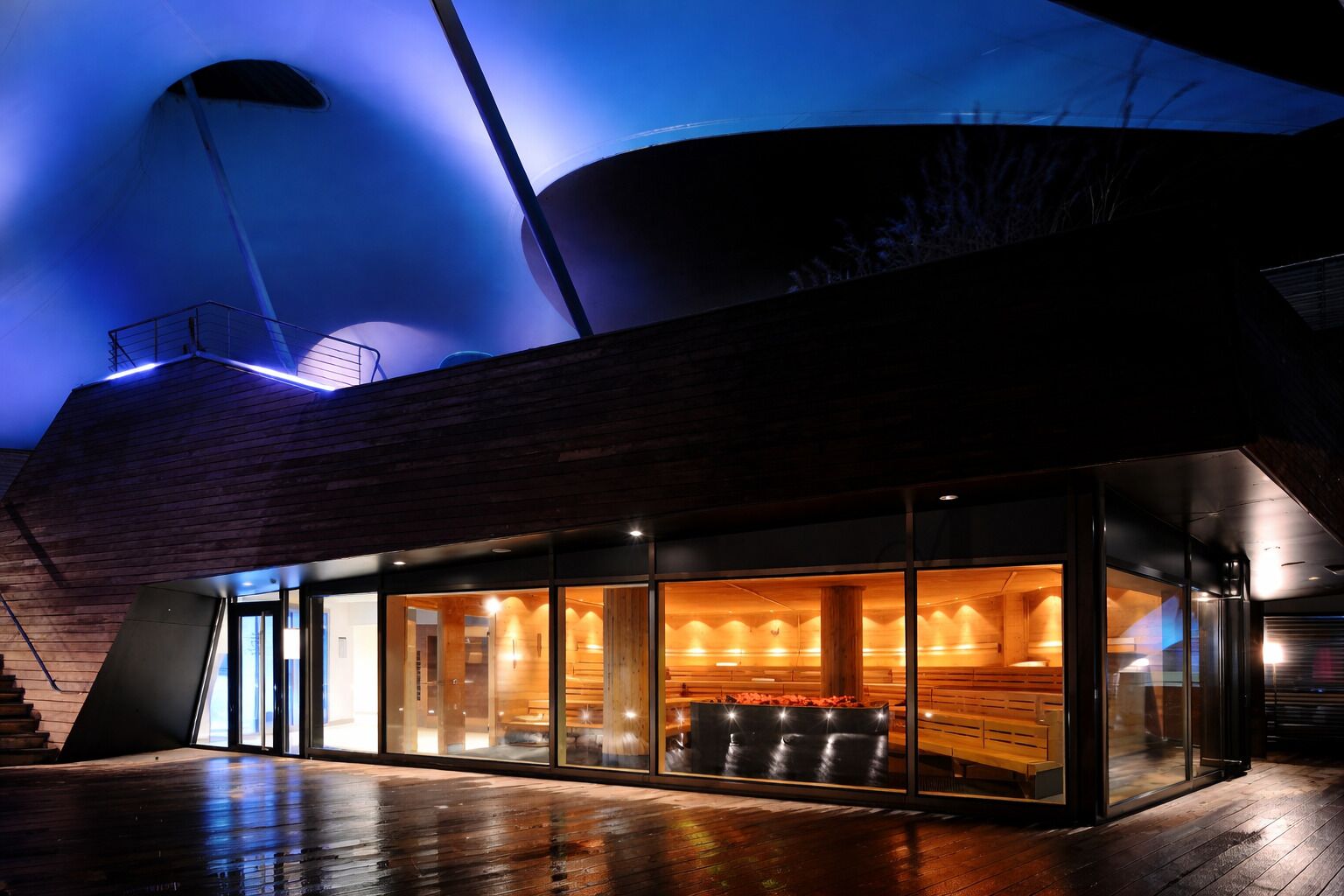 Sauna, Whirlpool, Dampfbad, Thermalbad/Mineralquelle, Körperbehandlungen