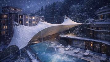 10 Innenpools, Außenpool, Sonnenschirme, Liegestühle