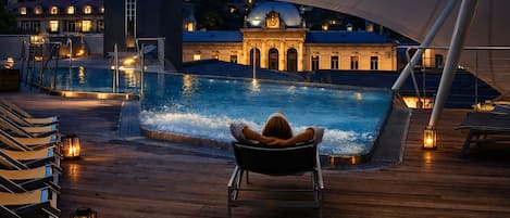 10 indoor pools, outdoor pool, open 8:00 AM to 9:30 PM, pool umbrellas