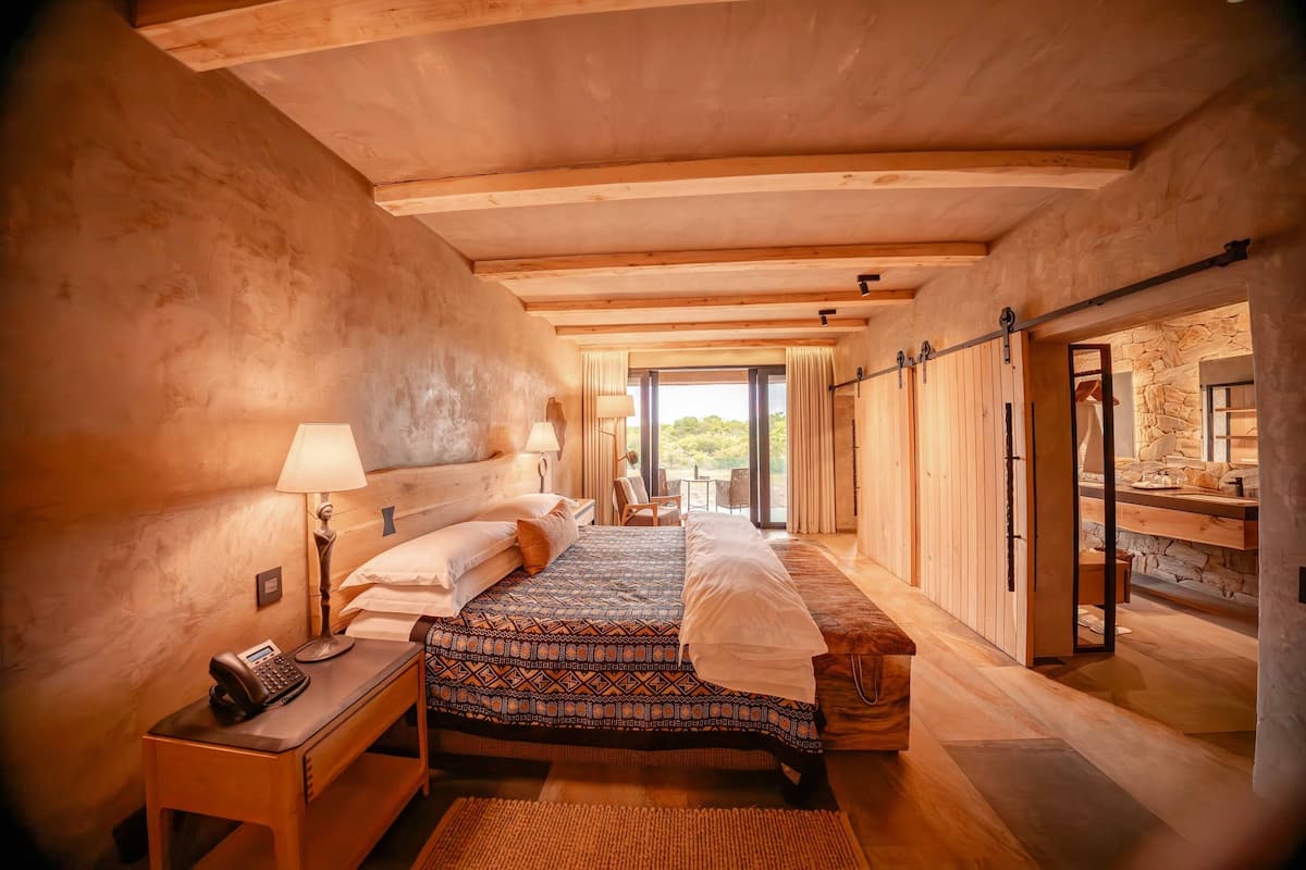 Marula Suite | 1 室のベッドルーム、高級寝具、ミニバー、セーフティボックス (室内)