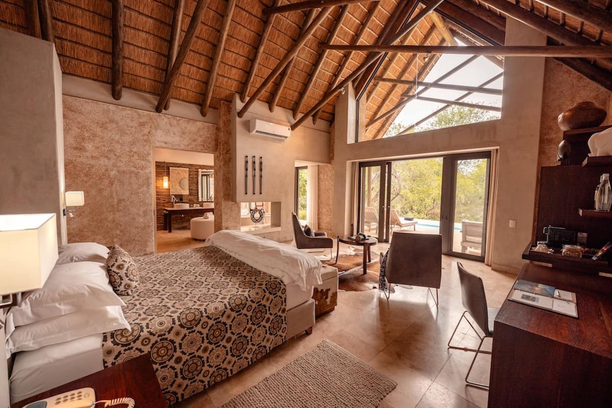 Ropa de cama de alta calidad y minibar