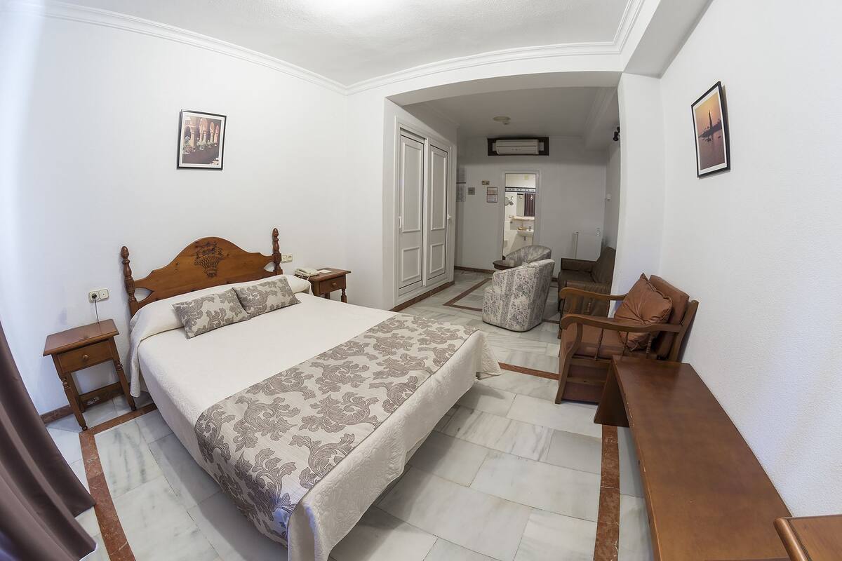 Chambre Double, 1 grand lit