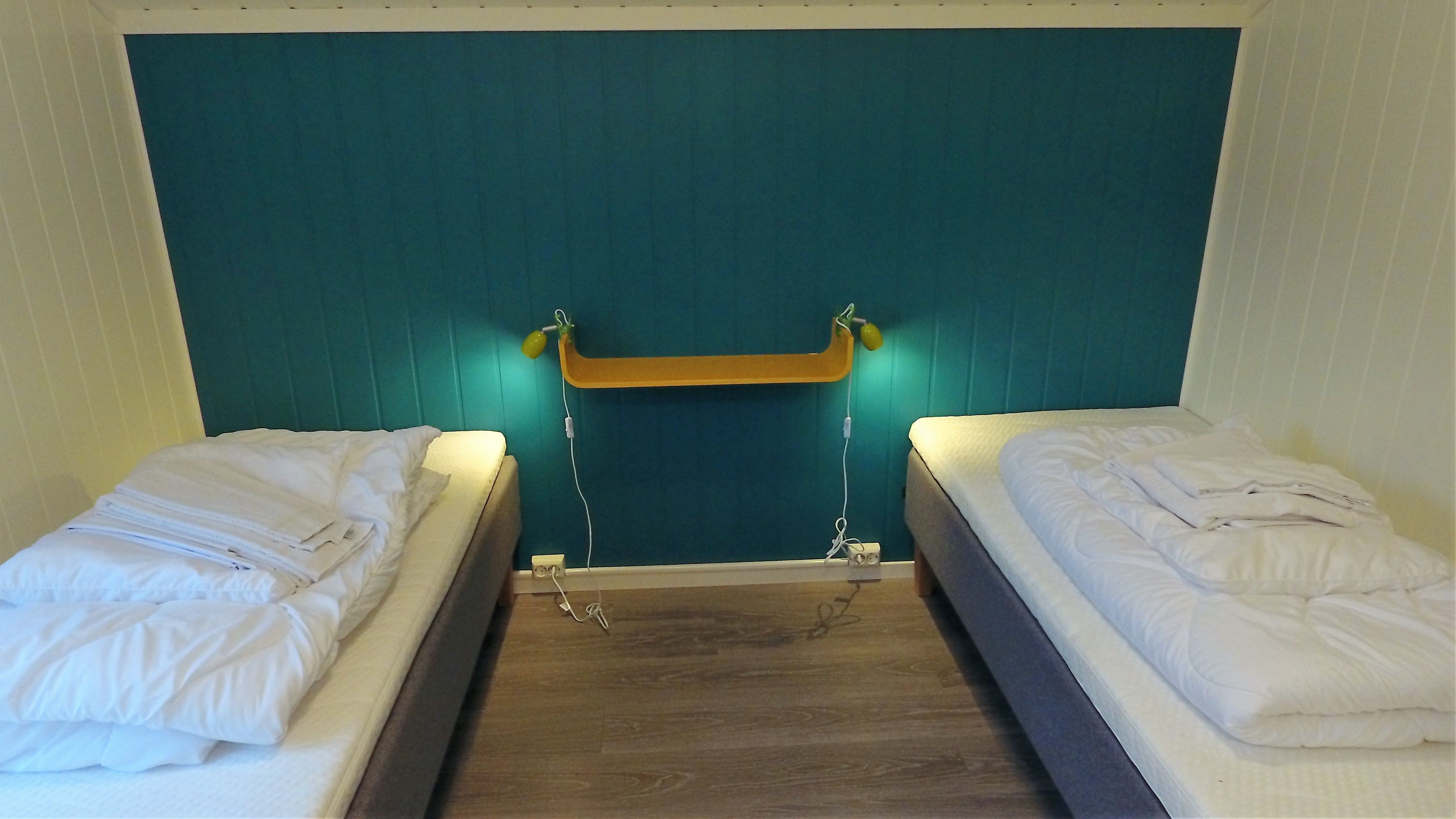 Free WiFi, bed sheets