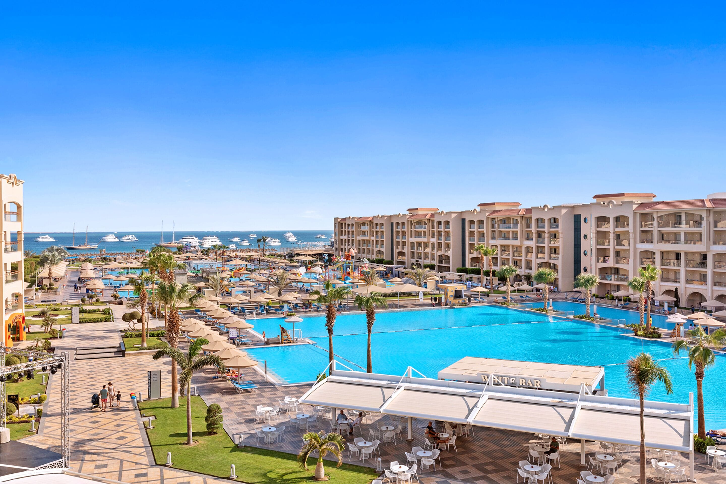 منظر من الجو على ارتفاع عالٍ