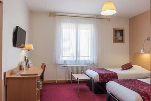 Twin Room | Room amenity