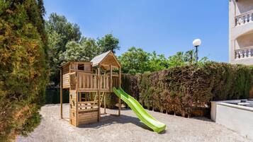 Children's play area - outdoor