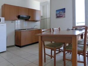 Apartment, 1 Schlafzimmer (5 people) | Zimmersafe, Babybetten, kostenloses WLAN