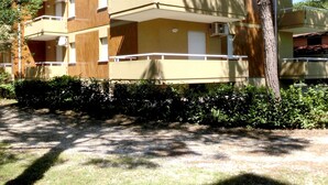 Unclassified image, 5 of 41, button - Michelangelo Beach (Lignano Sabbiadoro)
