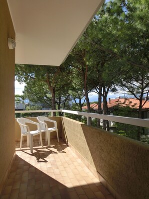 Apartment, 2 Schlafzimmer | Balkon