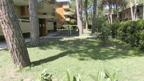 Unclassified image, 4 of 41, button - Michelangelo Beach (Lignano Sabbiadoro)