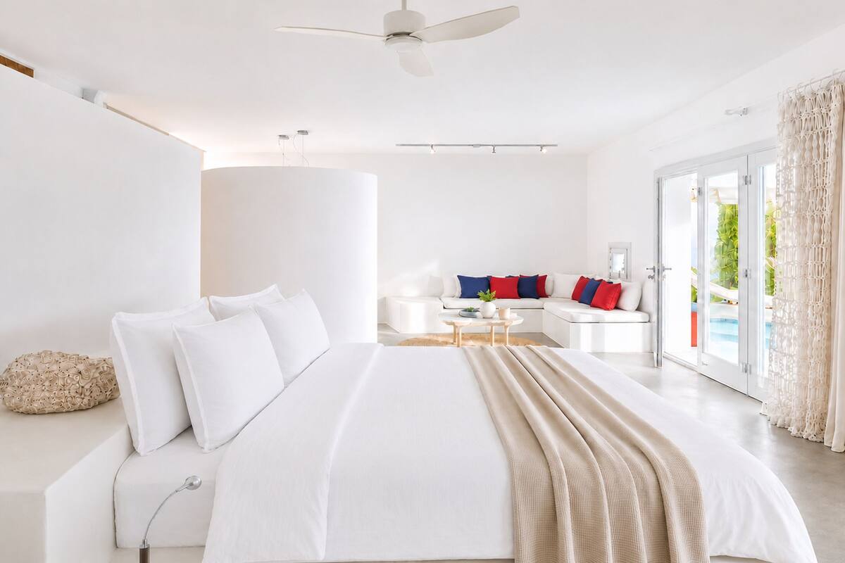 1 bedroom, Egyptian cotton sheets, premium bedding, down comforters