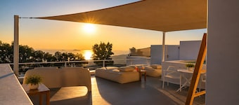 Santorini Heights
