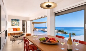 Espresso maker, coffee/tea maker, full-size fridge, microwave - Santorini Heights (Santorini)